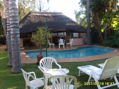 Pretoria That's It Guest House: Swimming pool 